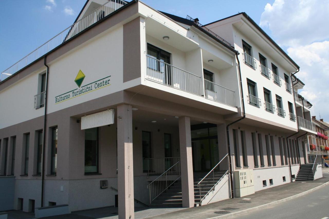 Hrib-Loski Potok Hotel Oskar المظهر الخارجي الصورة